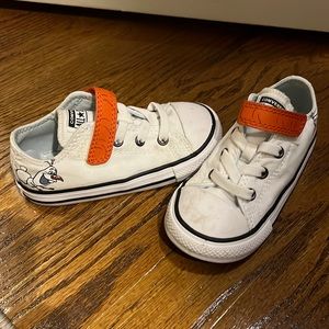 Olaf Converse low tops